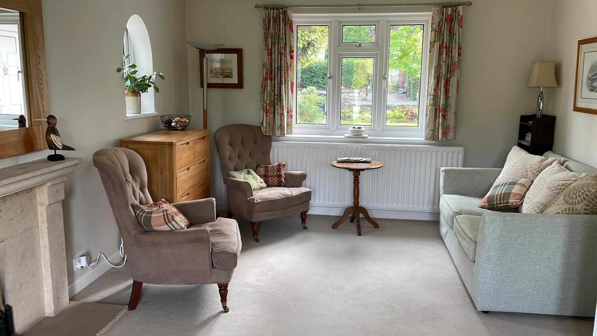 Charming Bournemouth House With Beautiful Spacious Gardens, 5 Min Drive To Beaches, Free Parking For 2-3 Cars Eksteriør billede
